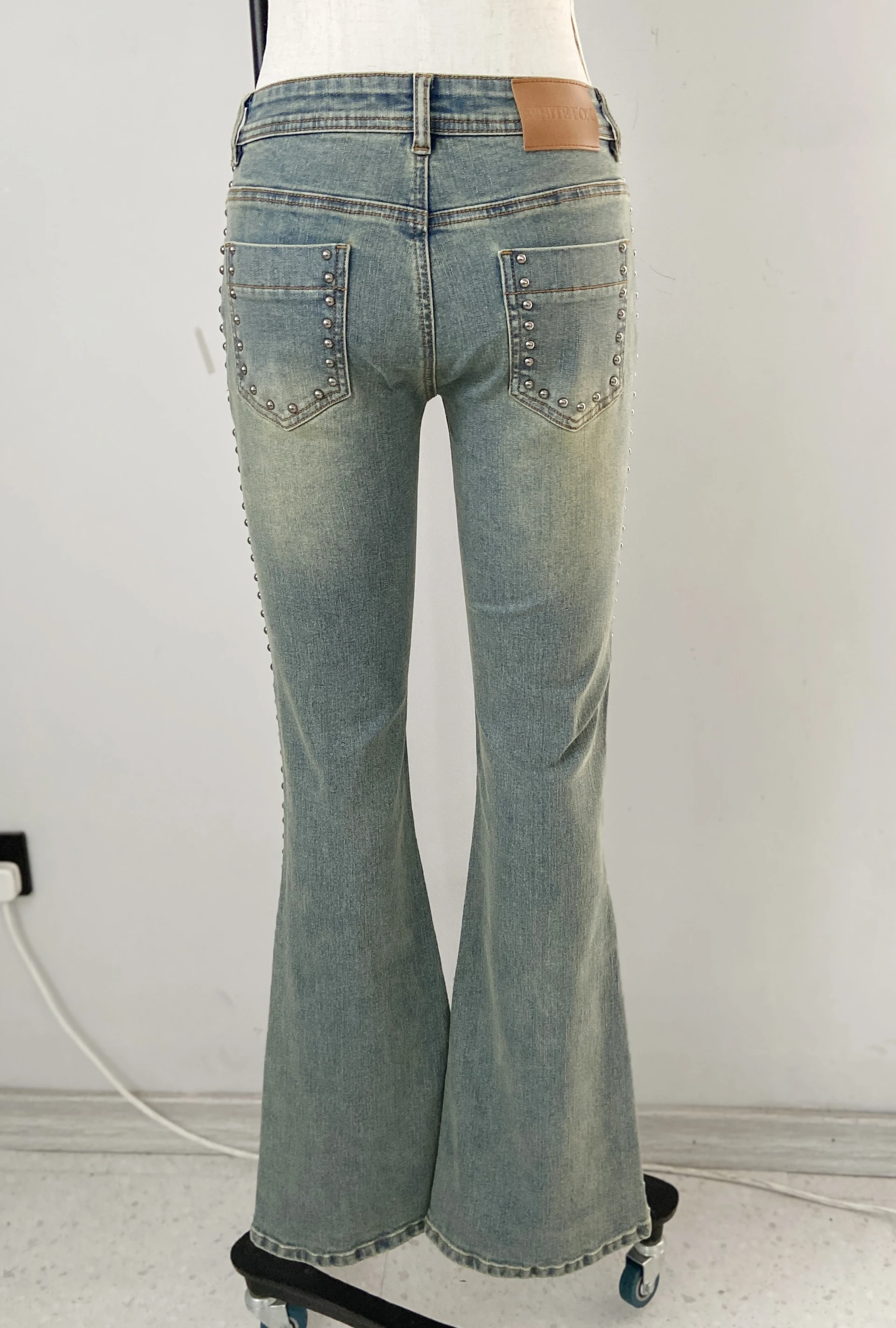 Women's Jeans In Washed Blue Denim Wash Pants  — view 2